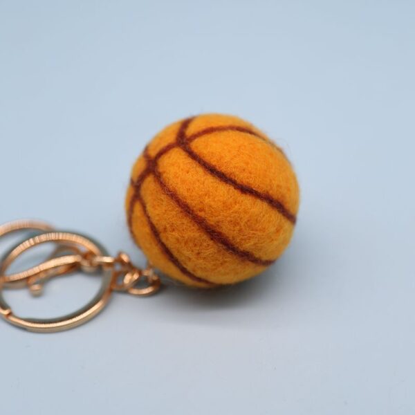 Basketball keychain wool felt kit